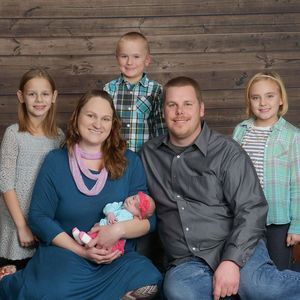 Meet your Posher, Crystal